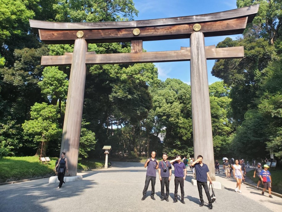 東京観光研修 明治神宮にて