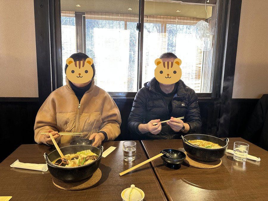 名物のほうとうを召し上がる